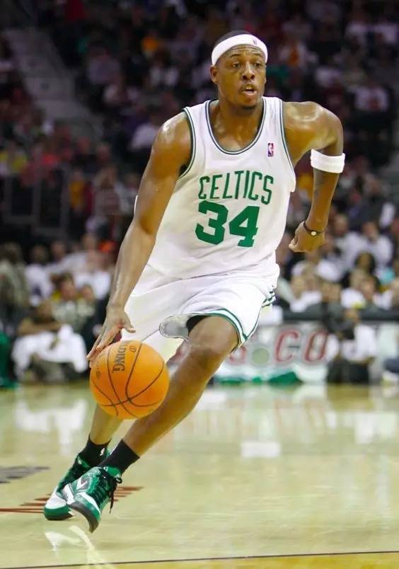 比在上半场 比在上半场